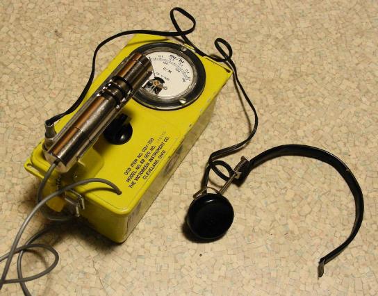 CDV-700 6B Geiger Counter